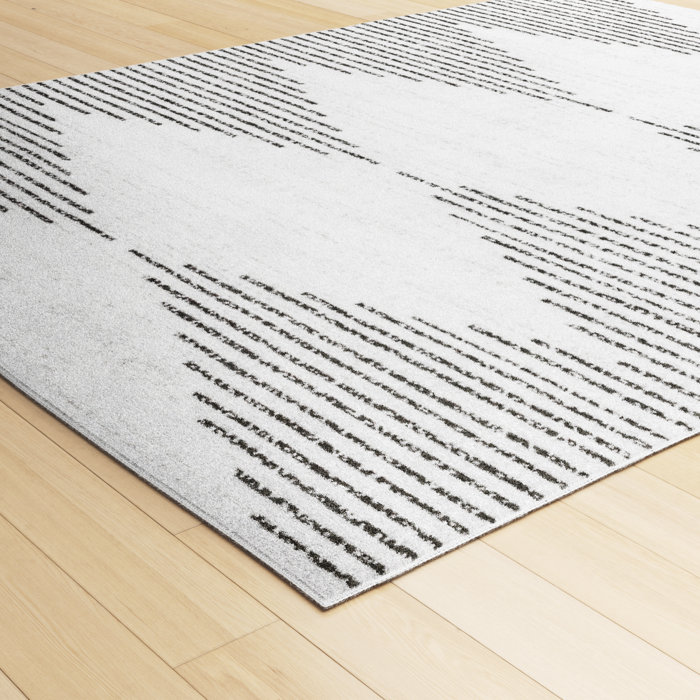 Steelside™ Lyra Power Loom Moroccan Black/White Machine Washable Rug